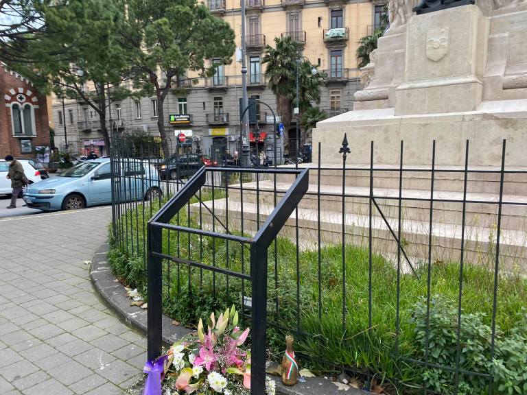 Identità di Popolo Salerno: “L’amministrazione ripristini la targa al monumento ai caduti in piazza Vittorio Veneto”