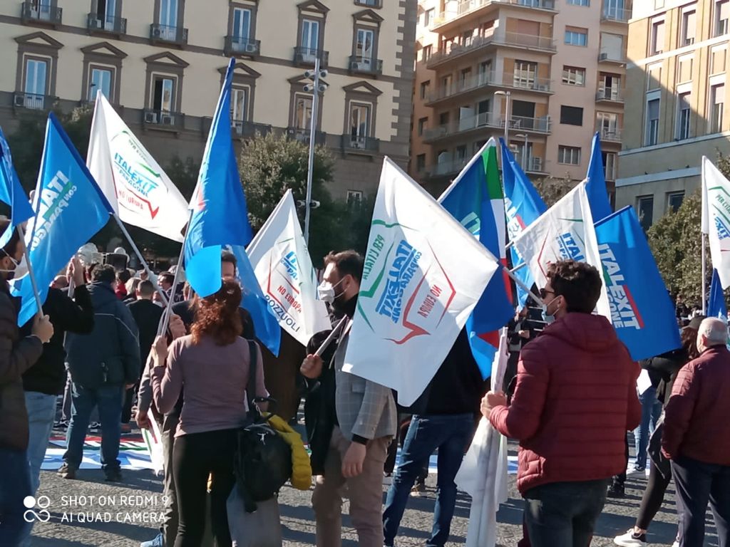 ItalExit appoggia le partite IVA: “Lavoro e dignità”