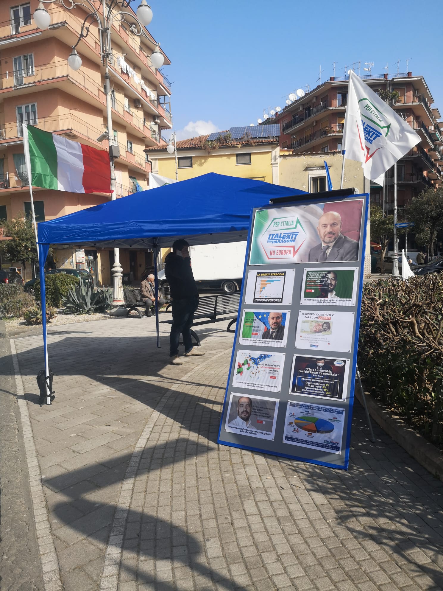 Italexit Salerno: Gazebo itinerante in città