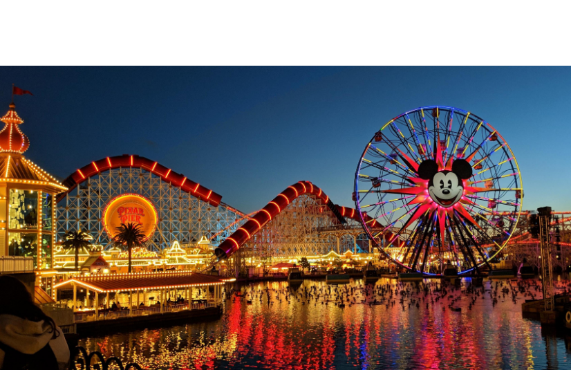 La California riapre Disneyland